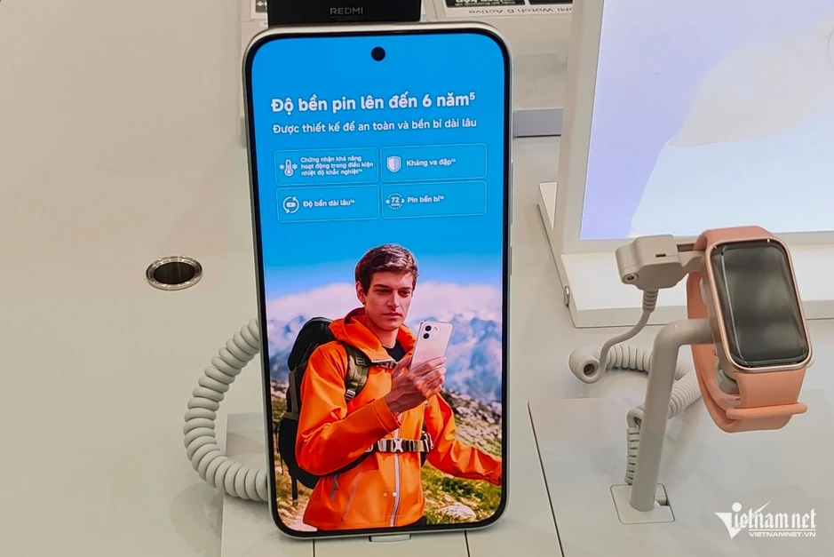 Những smartphone pin 10.000 mAh tại Việt Nam Những smartphone pin 10.000 mAh tại Việt Nam