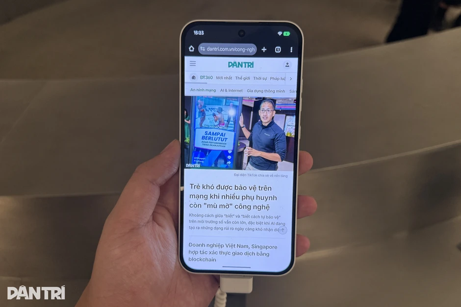 Nothing Phone (4a) lên kệ tại Việt Nam, giá từ 12 triệu đồng Nothing Phone (4a) lên kệ tại Việt Nam, giá từ 12 triệu đồng