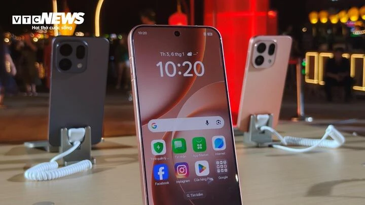 OPPO Find X9 Ultra: Lần đầu có ống kính tele 10x trên smartphone OPPO Find X9 Ultra: Lần đầu có ống kính tele 10x trên smartphone