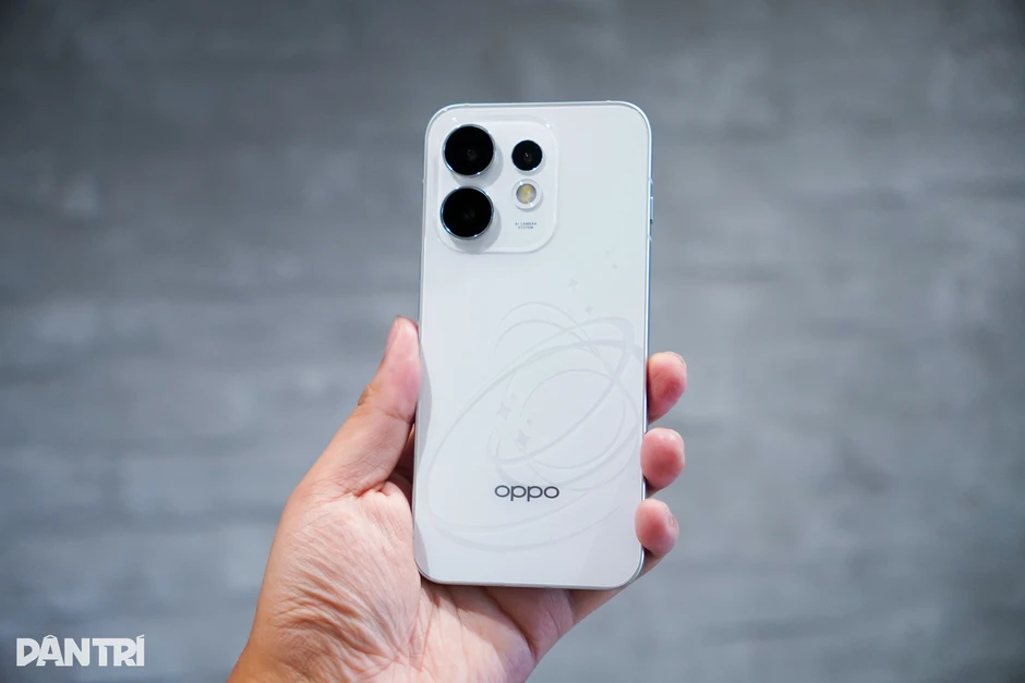 OPPO Reno16 Series ra mắt tại Việt Nam, giá từ 15 triệu đồng