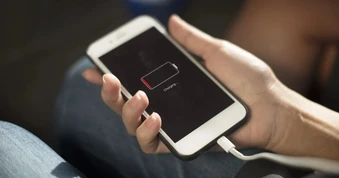 Pin canxi có thể thay thế lithium trên smartphone trong tương lai?