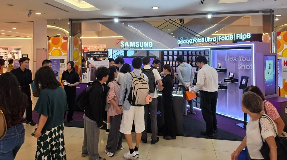 Samsung Galaxy Z8 Series lập kỷ lục đặt hàng trước Samsung Galaxy Z8 Series lập kỷ lục đặt hàng trước