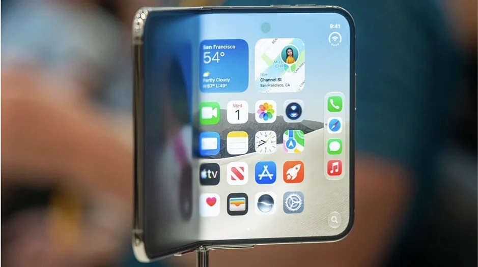 Sếp Apple: “Thấy ai dán kính cường lực lên iPhone là tôi nổi da gà” Sếp Apple: “Thấy ai dán kính cường lực lên iPhone là tôi nổi da gà”