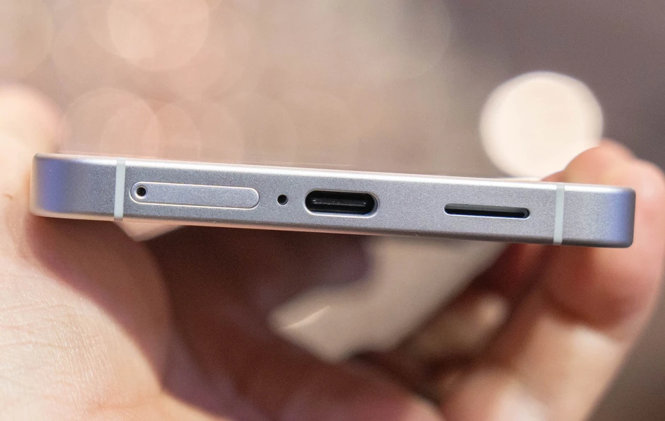 Smartphone đầu ti&ecirc;n d&ugrave;ng chip 2 nm