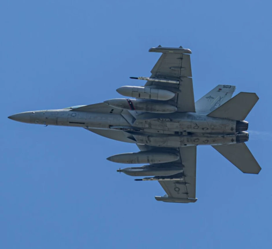 Tên lửa AIM-260 JATM Mỹ tầm bắn siêu xa vừa lộ diện, đối trọng PL-15 Trung Quốc Tên lửa AIM-260 JATM Mỹ tầm bắn siêu xa vừa lộ diện, đối trọng PL-15 Trung Quốc