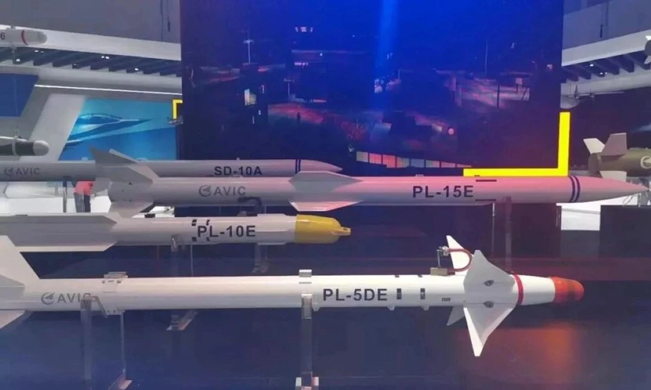 Tên lửa AIM-260 JATM Mỹ tầm bắn siêu xa vừa lộ diện, đối trọng PL-15 Trung Quốc Tên lửa AIM-260 JATM Mỹ tầm bắn siêu xa vừa lộ diện, đối trọng PL-15 Trung Quốc
