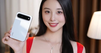 Trên tay Pura X View - chiếc điện thoại kiểu dáng lạ của Huawei