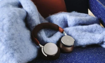 Triết lý 'thính phòng đeo tai' trên Bang & Olufsen Beoplay H100