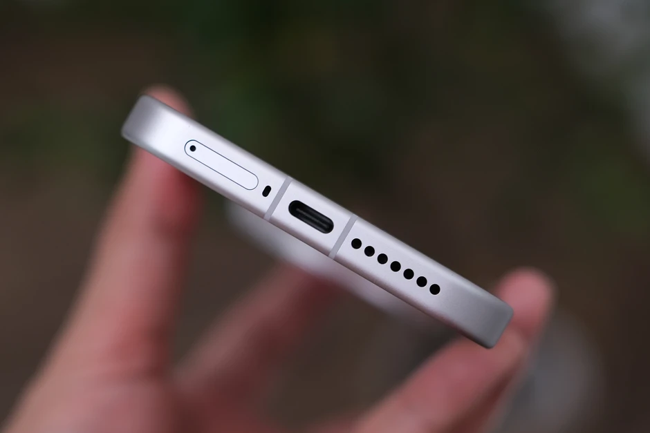 Xiaomi ra 17 Ultra với camera Leica, gi&aacute; cao hơn iPhone 17 Pro Max
