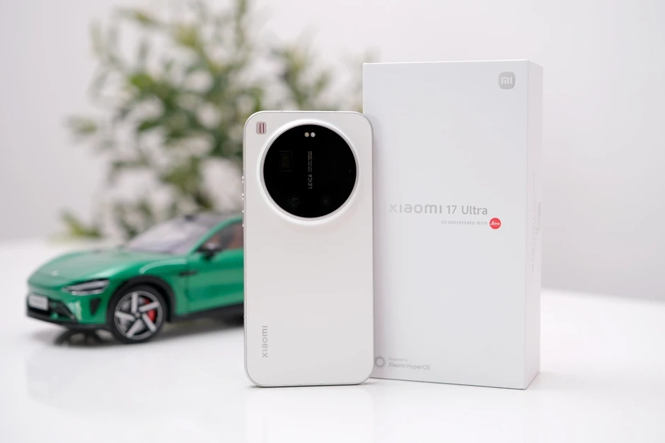 Xiaomi ra 17 Ultra với camera Leica, gi&aacute; cao hơn iPhone 17 Pro Max