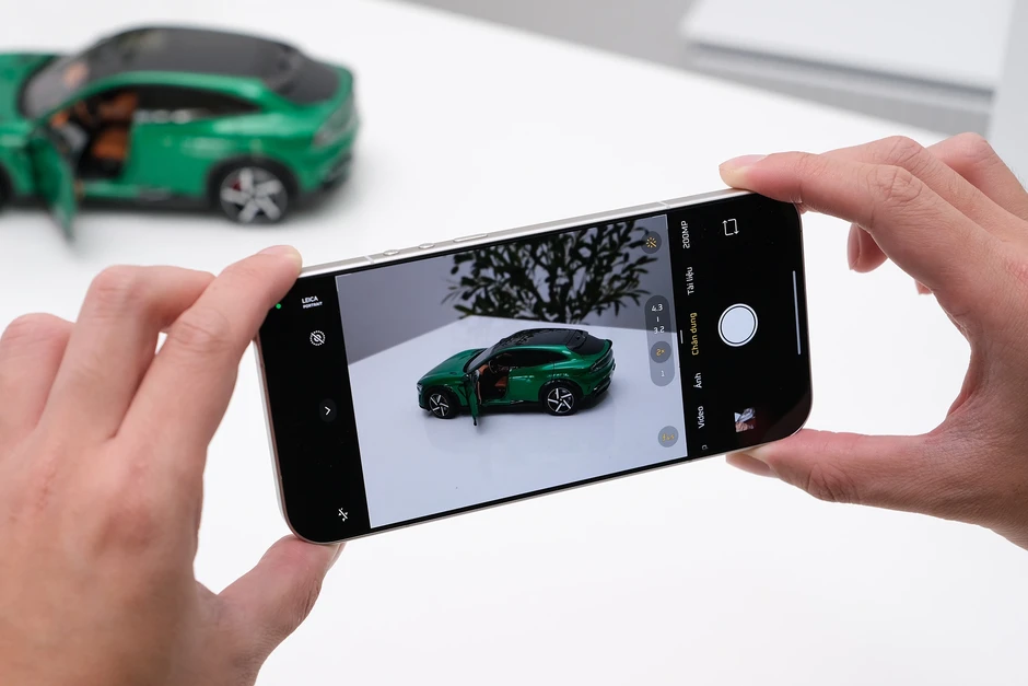 Xiaomi ra 17 Ultra với camera Leica, gi&aacute; cao hơn iPhone 17 Pro Max