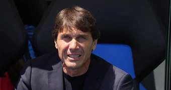 Antonio Conte chuẩn bị chia tay Napoli sau hai năm rực rỡ