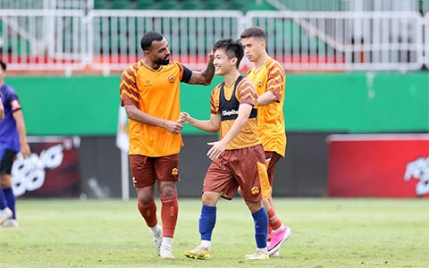 Bầu Đức lại chơi trội, HAGL quyết thoát cảnh đua trụ hạng V.League Bầu Đức lại chơi trội, HAGL quyết thoát cảnh đua trụ hạng V.League