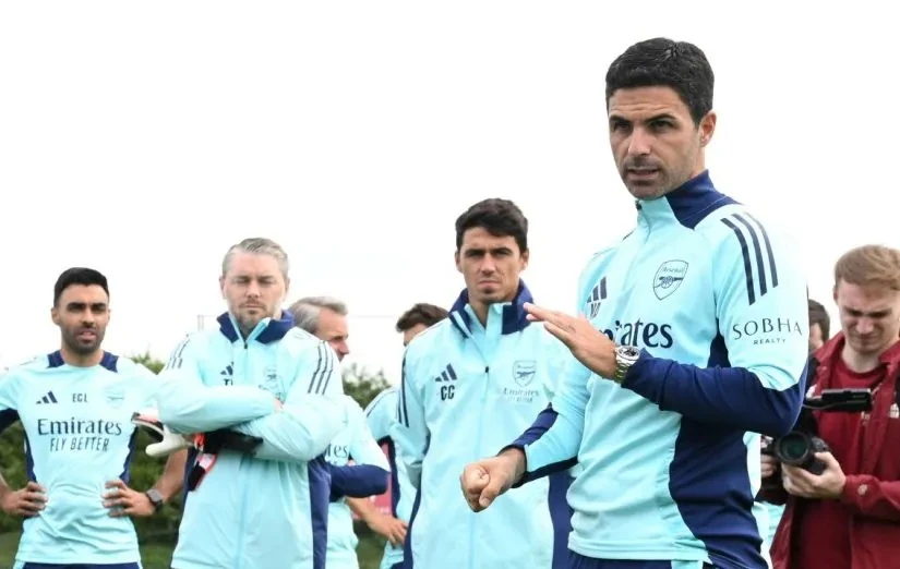 Carlos Cuesta: Thoát mác "truyền nhân Arteta", định hình HLV kỷ nguyên mới Carlos Cuesta: Thoát mác "truyền nhân Arteta", định hình HLV kỷ nguyên mới