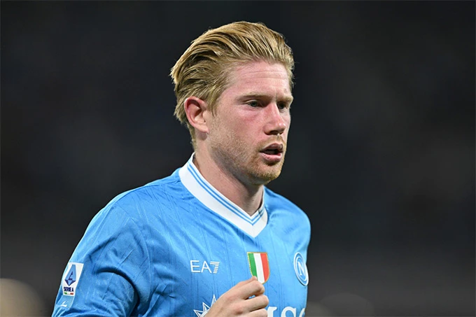 De Bruyne công khai chỉ trích Conte, vui mừng vì ông thầy ra đi