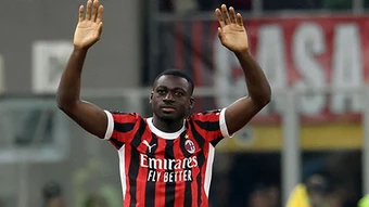 Fofana, 'vua kiến tạo' bất ngờ của Milan