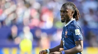 HLV Roma ẩn ý khả năng bán Manu Kone