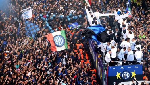 Inter Milan sẵn sàng ăn mừng ScudeTinVina Inter Milan sẵn sàng ăn mừng ScudeTinVina