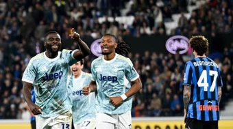 Jeremie Boga giúp Juventus thắng nhọc Atalanta để vào top 4