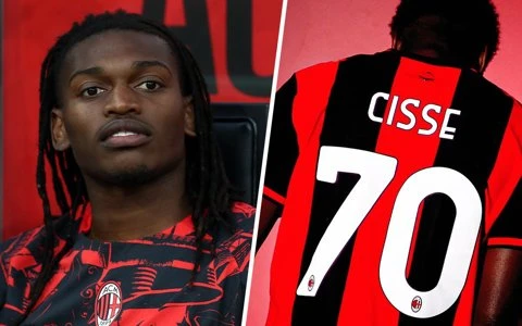 Milan phát hiện 'ngọc quý': Alphadjo Cisse ghi bàn ngay trận ra mắt Serie A Milan phát hiện 'ngọc quý': Alphadjo Cisse ghi bàn ngay trận ra mắt Serie A