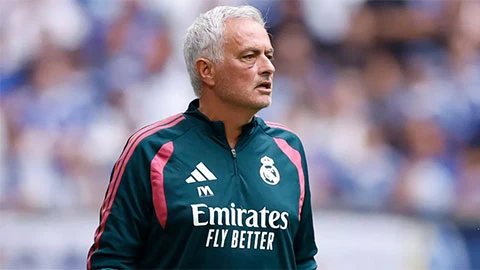 Mourinho bước vào thử thách đầu tiên mà vắng 7 cầu thủ Mourinho bước vào thử thách đầu tiên mà vắng 7 cầu thủ