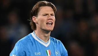 Nainggolan gây sốc khi gọi Scott McTominay là cầu thủ trung bình