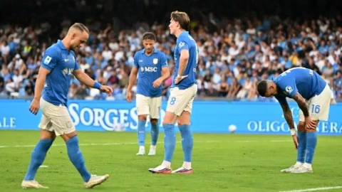 Napoli của Allegri chưa vào guồng: Chờ De Bruyne và McTominay Napoli của Allegri chưa vào guồng: Chờ De Bruyne và McTominay