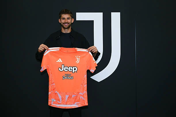 Soi trận Frosinone vs Juventus: "Lão bà" thị uy? Soi trận Frosinone vs Juventus: "Lão bà" thị uy?