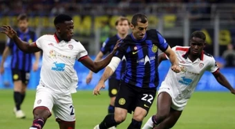 Soi trận Inter vs Cagliari: Nỗi ám ảnh 26 lần làm khách