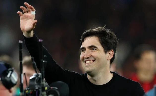 Sự thật vụ AC Milan liên hệ Iraola trước khi sa thải Allegri Sự thật vụ AC Milan liên hệ Iraola trước khi sa thải Allegri