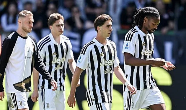 Thua đau Fiorentina, Juventus nguy cơ mất vé Champions League Thua đau Fiorentina, Juventus nguy cơ mất vé Champions League