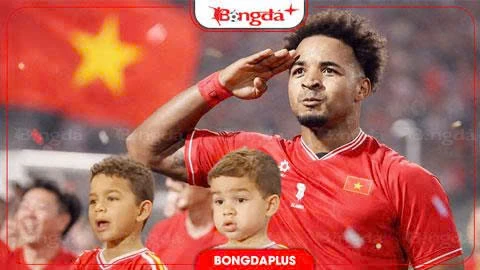 Tiếng hát Quốc ca vang lên trong nhà… đội trưởng Rafaelson Tiếng hát Quốc ca vang lên trong nhà… đội trưởng Rafaelson
