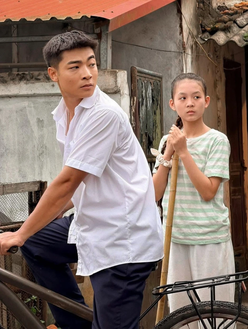 2 gương mặt hot cùng tên Vũ đóng phim giờ vàng VTV có bố mẹ là diễn viên nổi tiếng 2 gương mặt hot cùng tên Vũ đóng phim giờ vàng VTV có bố mẹ là diễn viên nổi tiếng