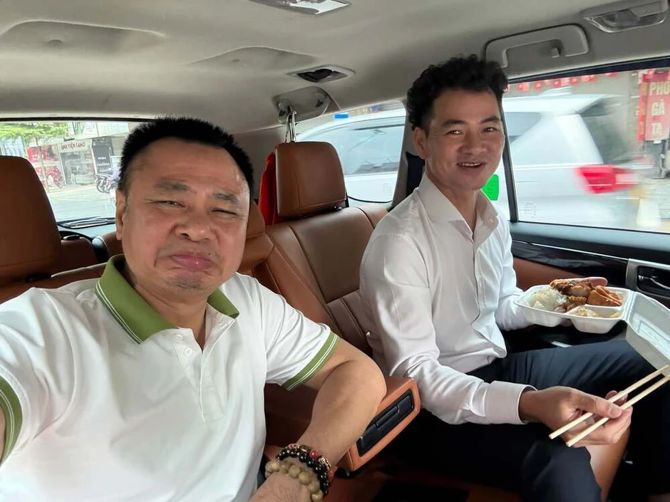 3 cặp nghệ sĩ Việt tri kỷ hiếm có khó tìm: Người là Đại tá, người làm Cục trưởng 3 cặp nghệ sĩ Việt tri kỷ hiếm có khó tìm: Người là Đại tá, người làm Cục trưởng