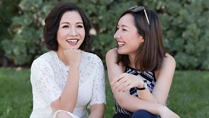 5 mẹ kế được lòng con chồng ở showbiz Việt, từ NSND Lan Hương đến Diva Mỹ Linh 5 mẹ kế được lòng con chồng ở showbiz Việt, từ NSND Lan Hương đến Diva Mỹ Linh