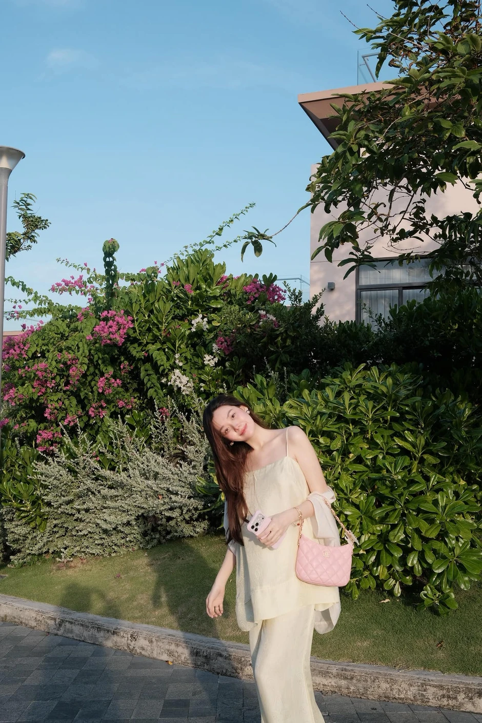 Á hậu Việt đang mang thai cho doanh nhân cực kín tiếng? Á hậu Việt đang mang thai cho doanh nhân cực kín tiếng?
