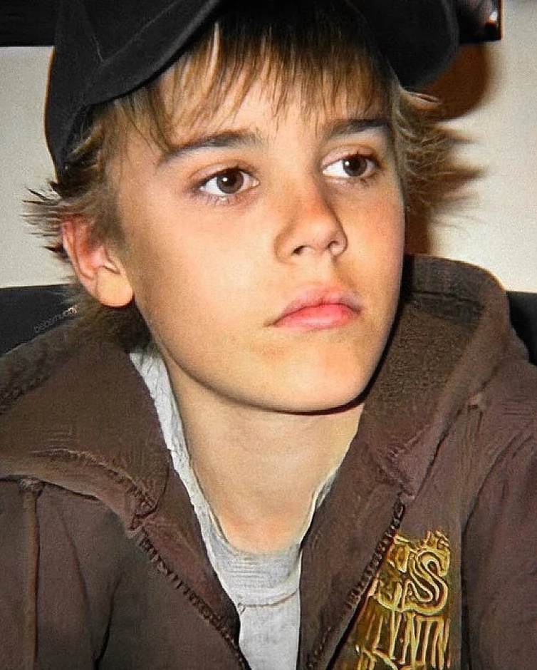 Ảnh thời b&eacute; của Justin Bieber