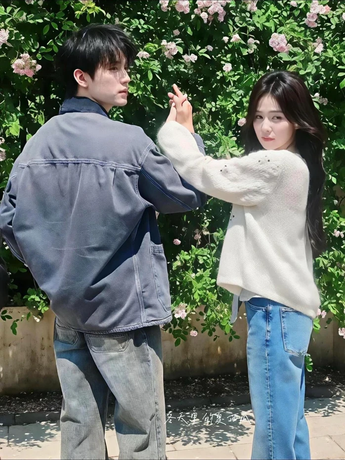 Bạch Lộc bác tin đang hẹn hò "hồng hài nhi" Chu Dực Nhiên Bạch Lộc bác tin đang hẹn hò "hồng hài nhi" Chu Dực Nhiên