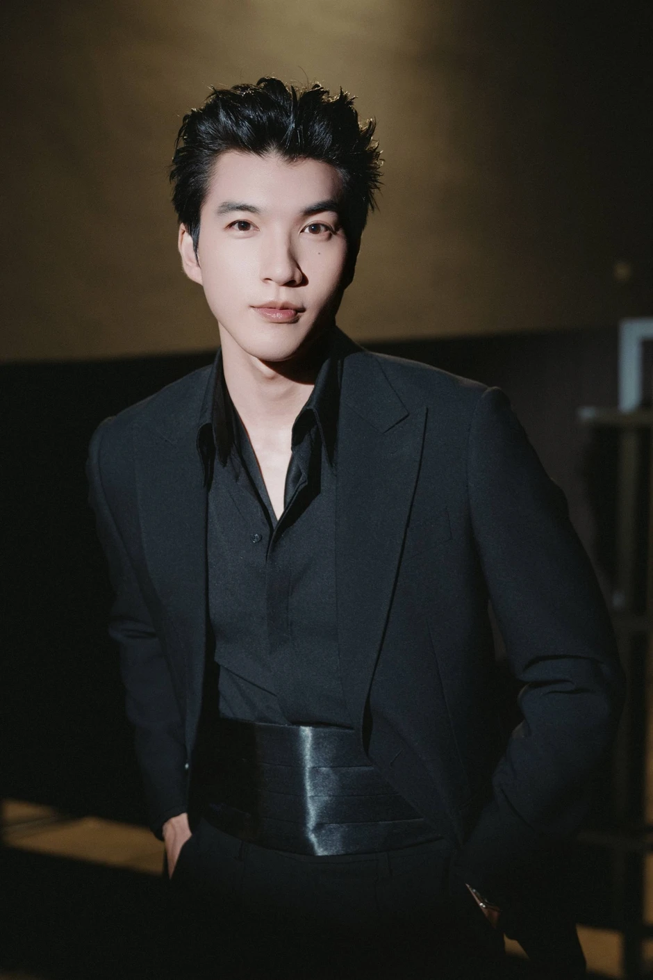 Bắt cận visual 2 mỹ nam Vbiz thế hệ mới: HIEUTHUHAI đẹp trai khỏi bàn, người còn lại hot chẳng kém! Bắt cận visual 2 mỹ nam Vbiz thế hệ mới: HIEUTHUHAI đẹp trai khỏi bàn, người còn lại hot chẳng kém!