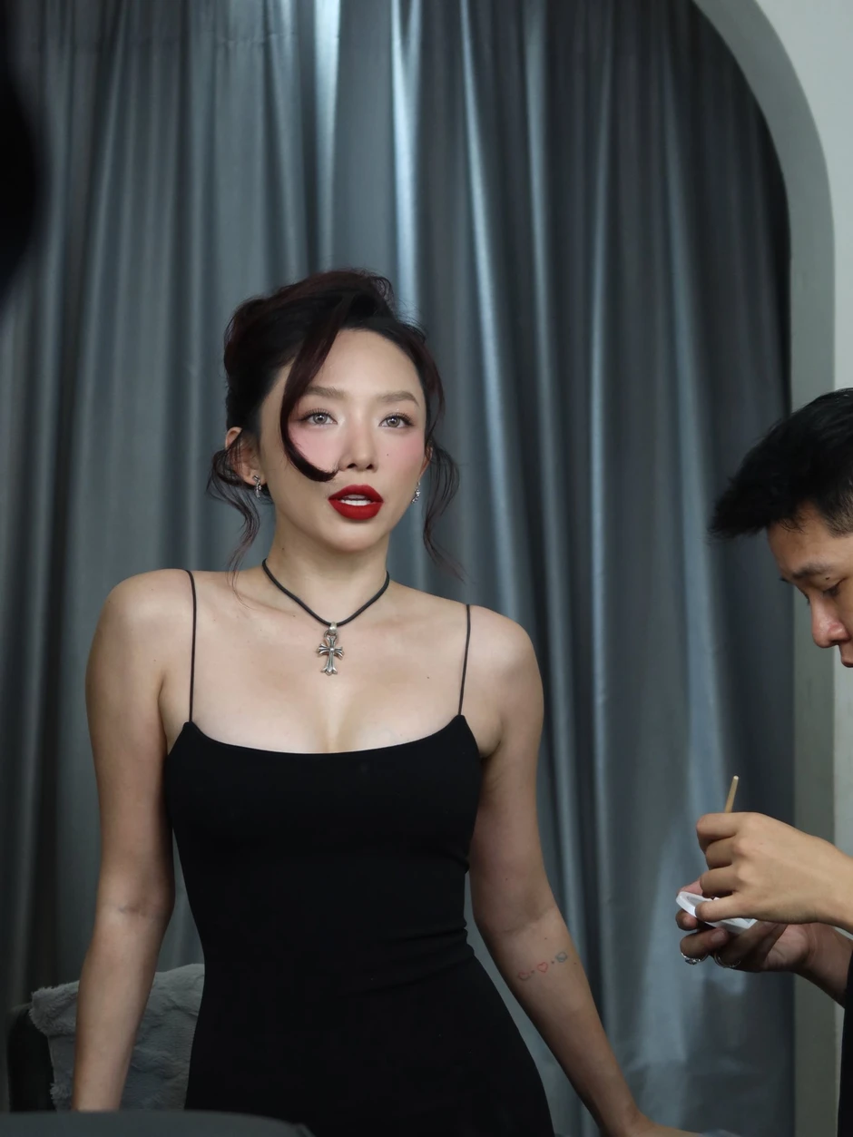 Bố Tóc Tiên đối xử với Touliver thế nào? Bố Tóc Tiên đối xử với Touliver thế nào?