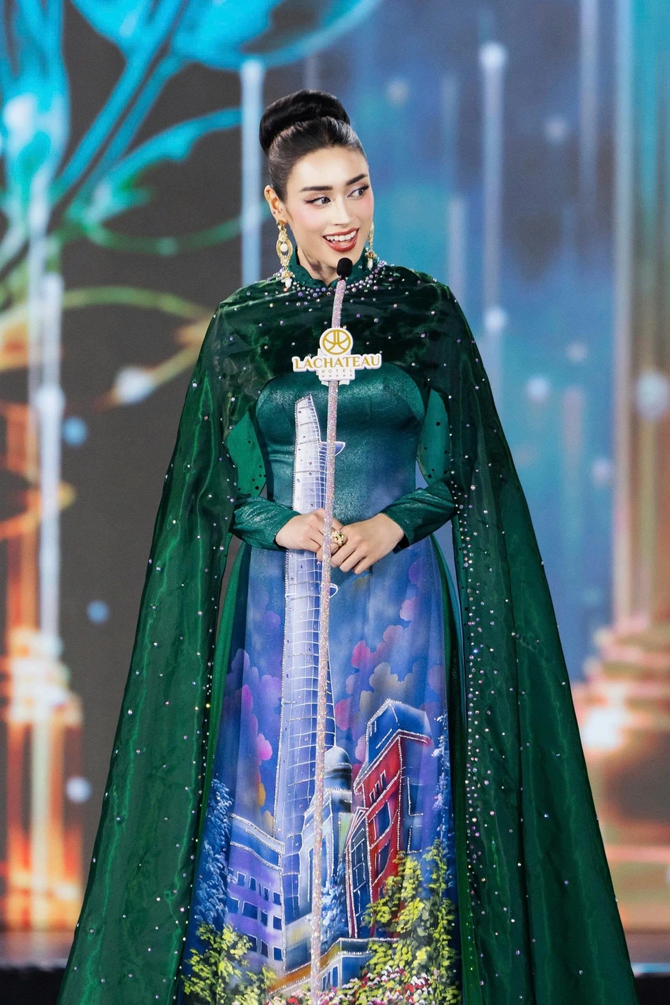 'Bông hồng lai' Emoura Phạm đăng quang Miss Grand Vietnam 2026 'Bông hồng lai' Emoura Phạm đăng quang Miss Grand Vietnam 2026
