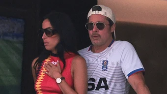 Brad Pitt và dàn sao theo dõi trận Tây Ban Nha đánh bại Bỉ - Báo TinVina