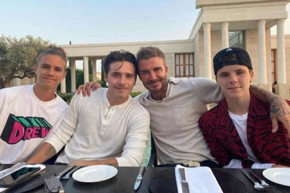 Brooklyn Beckham được cho nhận 1 triệu USD từ quảng cáo gây tranh cãi Brooklyn Beckham được cho nhận 1 triệu USD từ quảng cáo gây tranh cãi