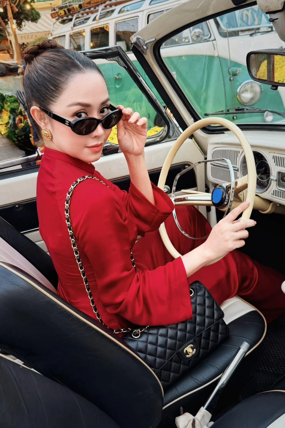 Bức ảnh chụp cận sau ca can thiệp "dao kéo" khiến mỹ nhân Việt lao đao, phải trả giá đắt Bức ảnh chụp cận sau ca can thiệp "dao kéo" khiến mỹ nhân Việt lao đao, phải trả giá đắt