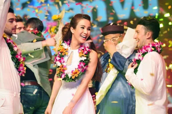 Chị đẹp Diệp Lâm Anh được đón dâu bằng dàn xế chục tỷ: Ly hôn thiếu gia trong ồn ào, đang hẹn hò tình trẻ kém 11 tuổi