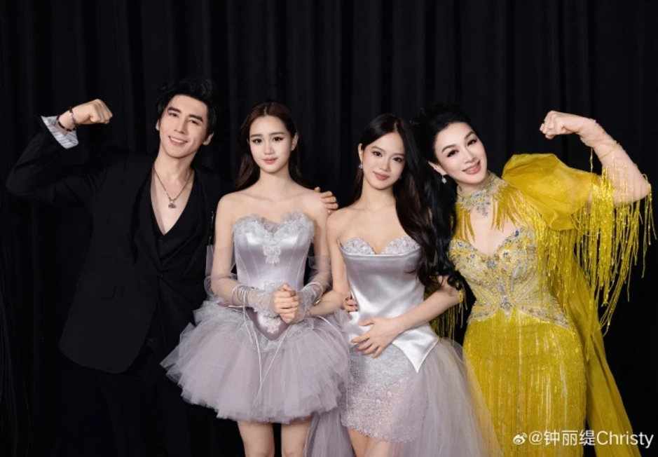 Chồng Chung Lệ Đề: 'Đồng ý nếu vợ không chia tài sản cho tôi' Chồng Chung Lệ Đề: 'Đồng ý nếu vợ không chia tài sản cho tôi'