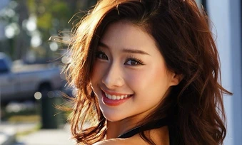 'Cô gái vàng thể thao' Phạm Như Phương thi The Face