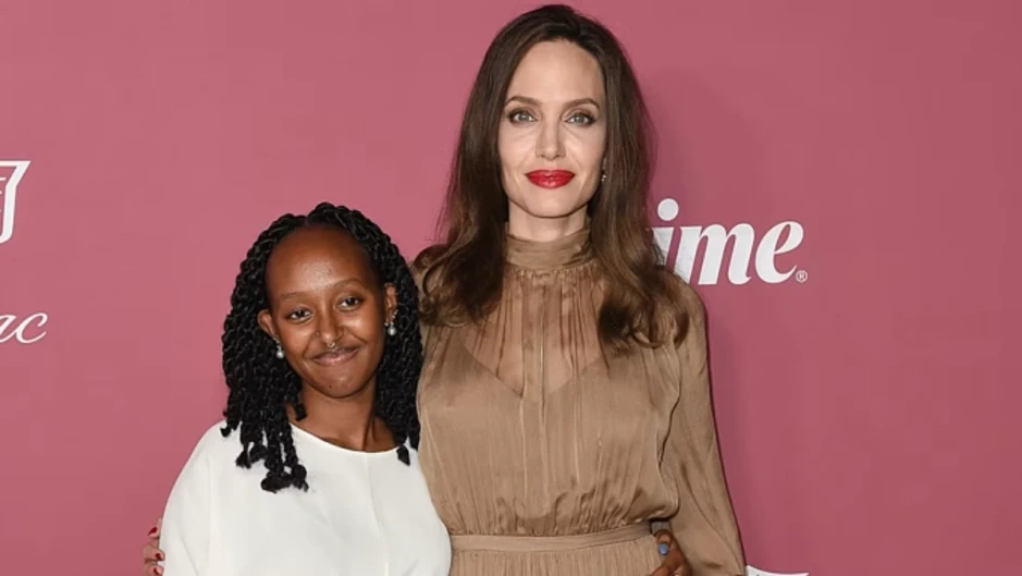 Con gái Angelina Jolie: 'Mẹ là hình mẫu của tôi' Con gái Angelina Jolie: 'Mẹ là hình mẫu của tôi'