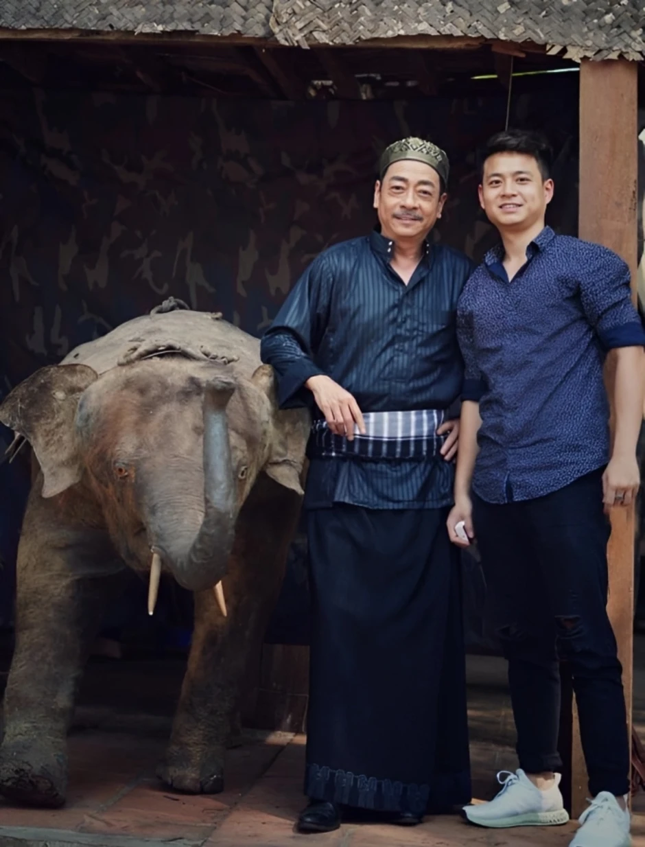 Con trai NSND Hoàng Dũng lưu giữ kỷ niệm về bố Con trai NSND Hoàng Dũng lưu giữ kỷ niệm về bố