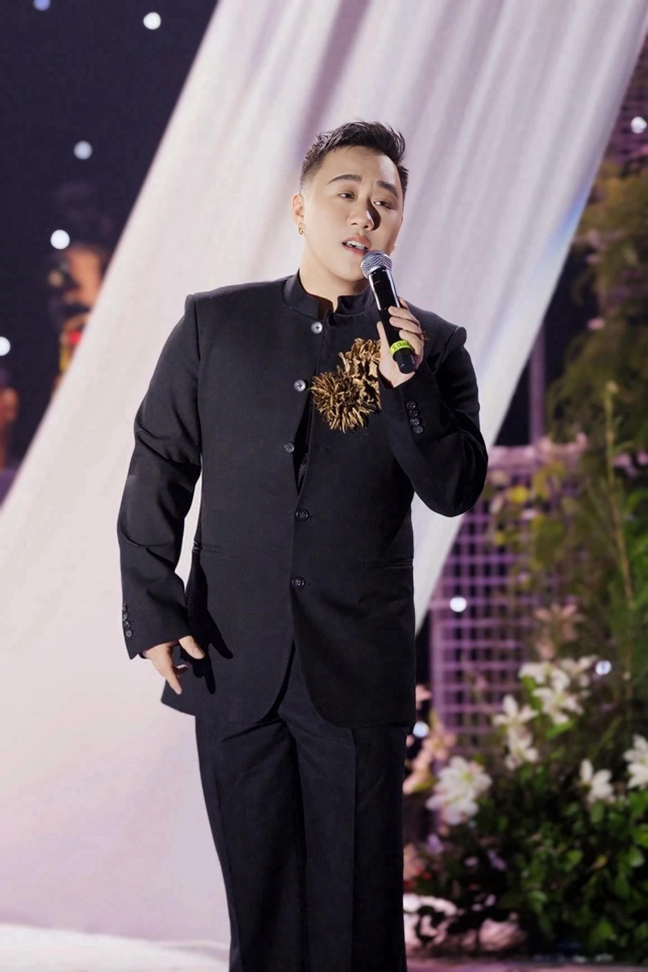Cú sốc Trung Quân Idol: Chông gai nào lớn hơn sự quay lưng của khán giả? Cú sốc Trung Quân Idol: Chông gai nào lớn hơn sự quay lưng của khán giả?